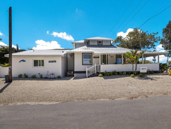 Bradenton Beach Vacation Home with Four Bedroom