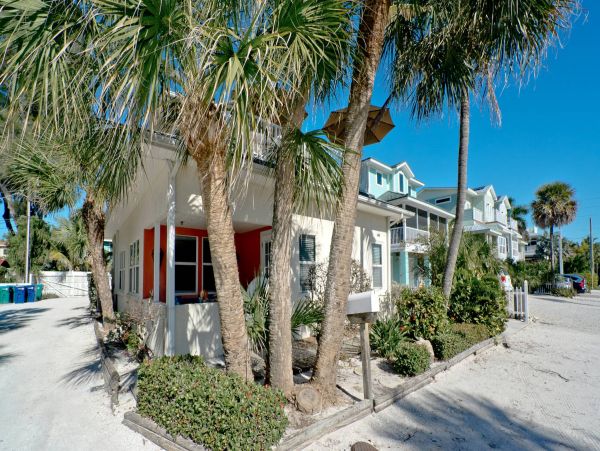 Anna Maria Island Holmes Beach Home 1011214
