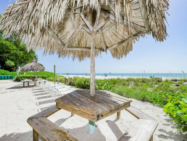 Holmes Beach Vacation Condo Two Bedroom Gulf Views