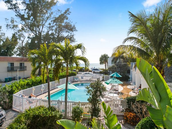 Holmes Beach Vacation Condo Two Bedroom Gulf Views