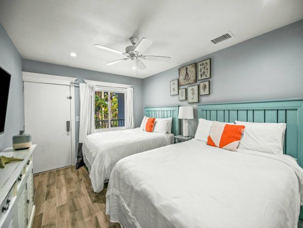 Holmes Beach Vacation Condo Two Bedroom Gulf Views
