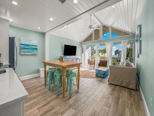 Holmes Beach Vacation Condo Two Bedroom Gulf Views
