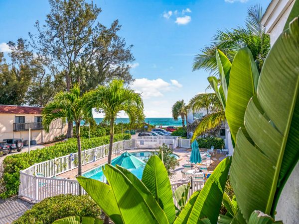 Holmes Beach Vacation Condo Two Bedroom Gulf Views