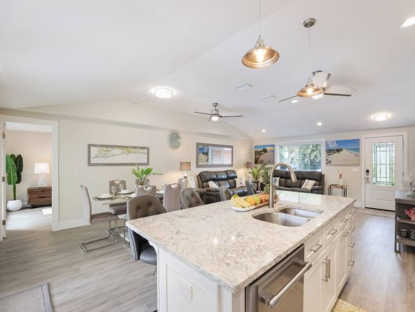 Anna Maria Island Holmes Beach Home 1011220