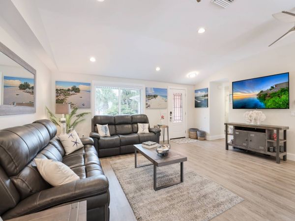 Anna Maria Island Holmes Beach Home 1011220