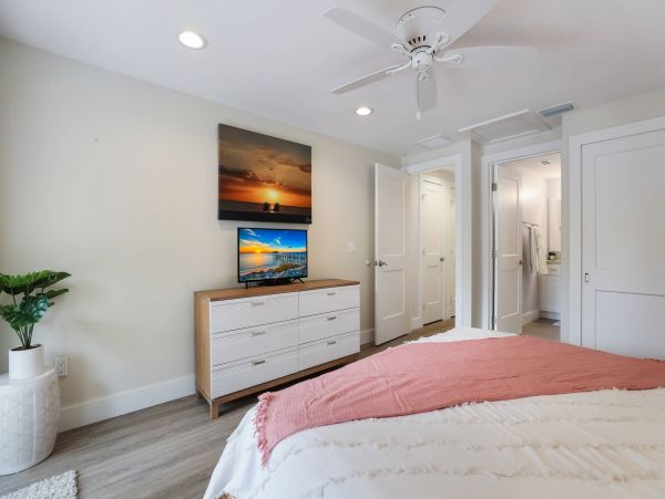 Anna Maria Island Holmes Beach Home 1011220