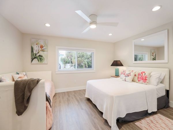 Anna Maria Island Holmes Beach Home 1011220