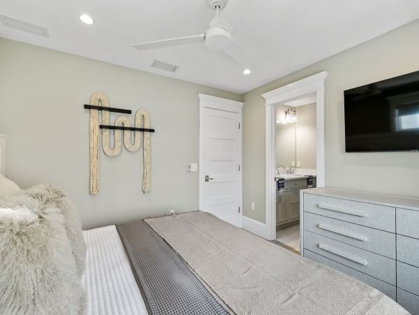 Anna Maria Island Holmes Beach Home 1011222