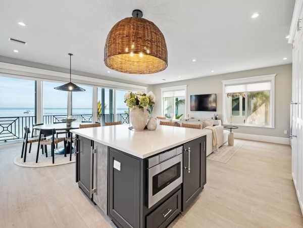 Anna Maria Island Holmes Beach Home 1011222