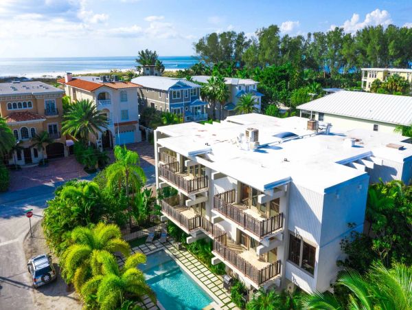 Just Steps from Anna Maria's Iconic Beach