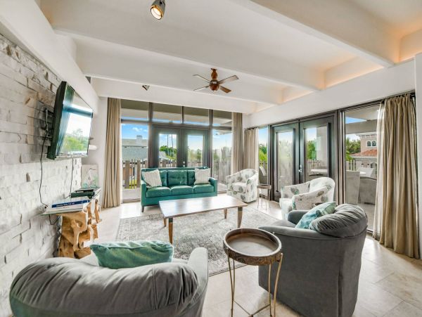 Just Steps from Anna Maria's Iconic Beach