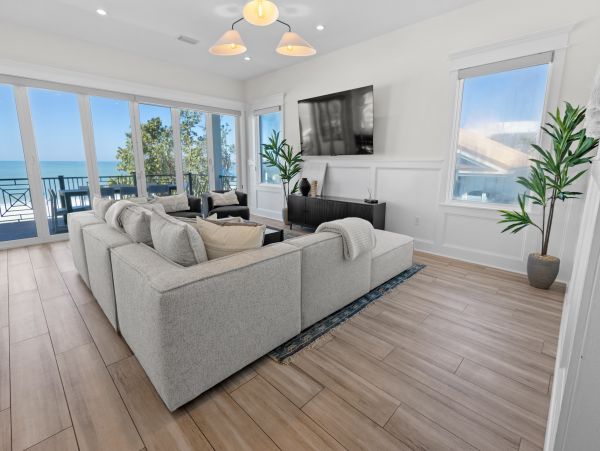 Anna Maria Island Beachfront Rental - Luxury Gulf View Vacation Home