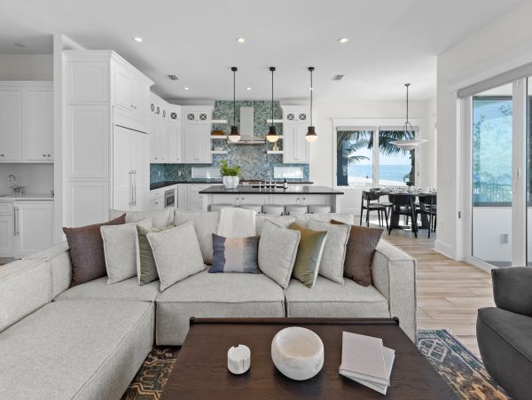 Anna Maria Island Beachfront Rental - Luxury Gulf View Vacation Home