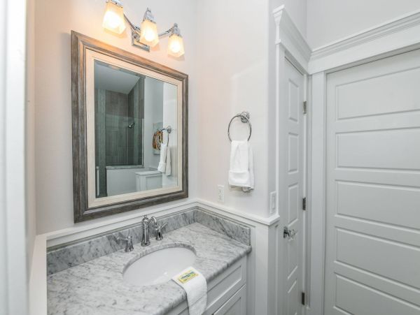 Anna Maria Island Holmes Beach Home 1011226