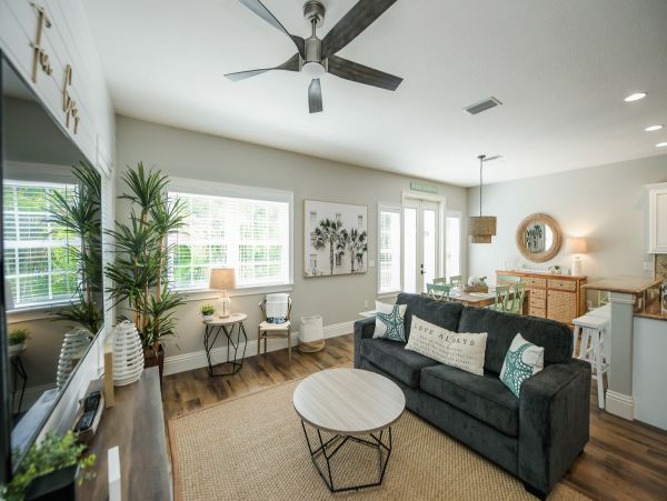 Holmes Beach Five Bedroom Beach Home With Private Pool