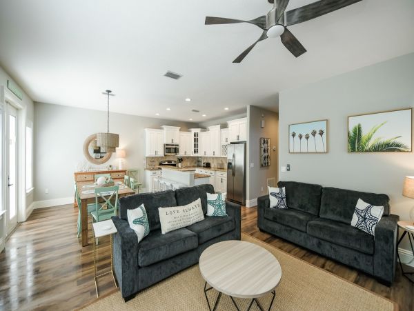Holmes Beach Five Bedroom Beach Home With Private Pool