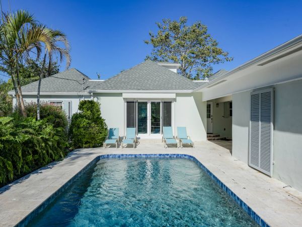 Anna Maria Island Holmes Beach Home 1011228