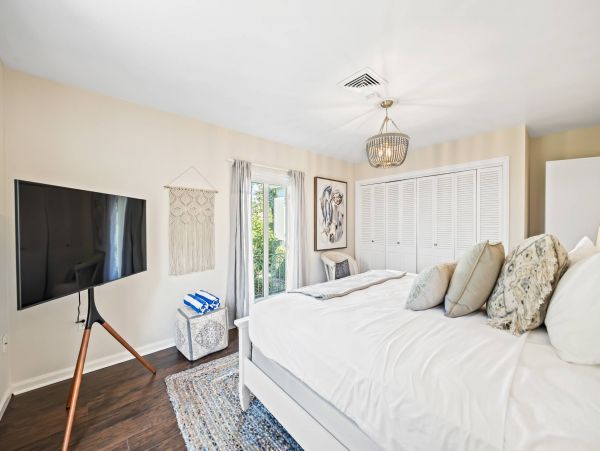 Anna Maria Island Holmes Beach Home 1011228