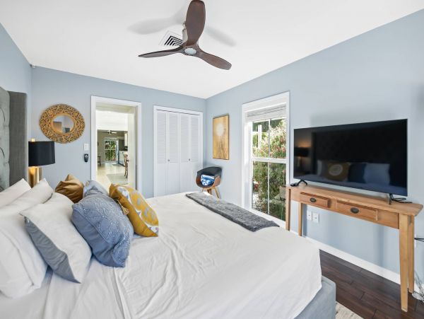 Anna Maria Island Holmes Beach Home 1011228
