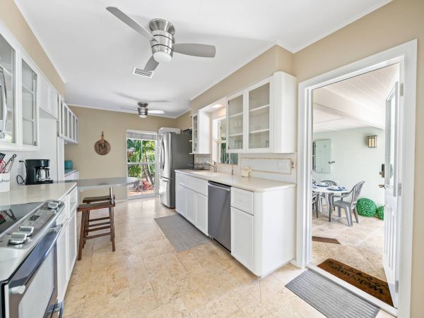 Anna Maria Island Holmes Beach Home 1011228