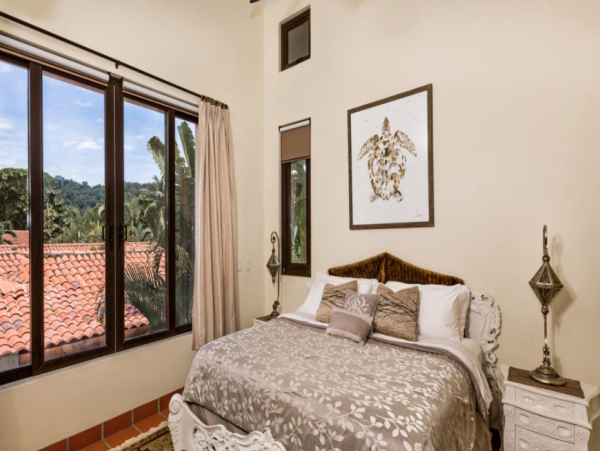 Costa Rica Luxury 9 Bedroom Beachfront Vacation Pool Villa