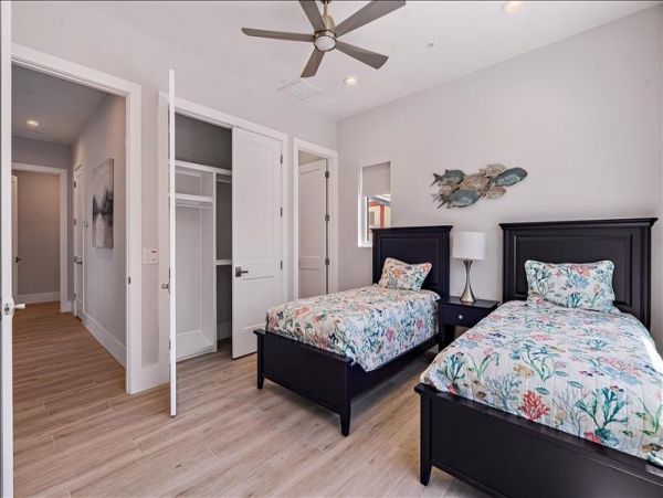 Luxury Vacation Home with 4 Bedrooms in Indian Rocks Beach