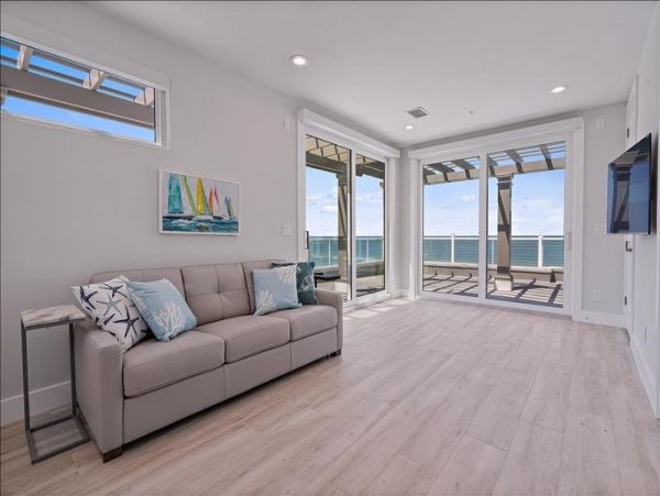 Luxury Vacation Home with 4 Bedrooms in Indian Rocks Beach