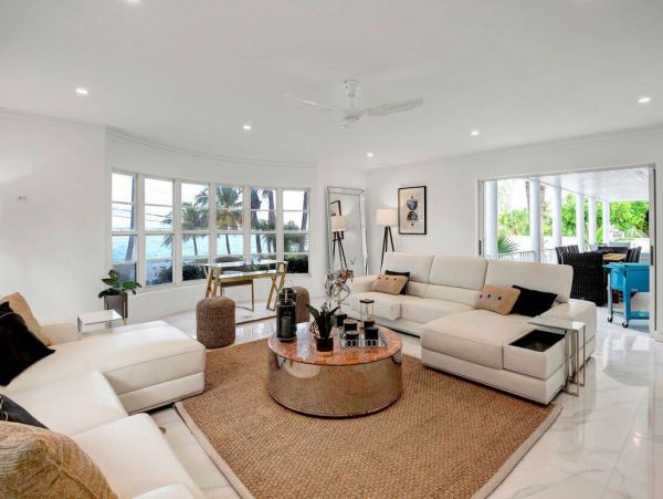 Modern Elegance Near Paradise with 5 Bedroom & Great Views