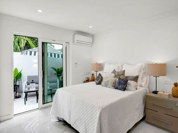 Modern Elegance Near Paradise with 5 Bedroom & Great Views