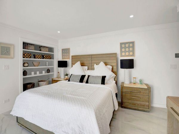 Modern Elegance Near Paradise with 5 Bedroom & Great Views