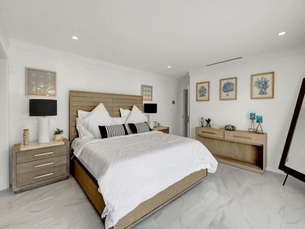 Modern Elegance Near Paradise with 5 Bedroom & Great Views