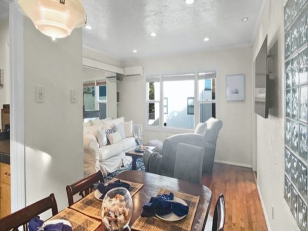 San Diego Two Bedroom Home Sleeps 5 Guests