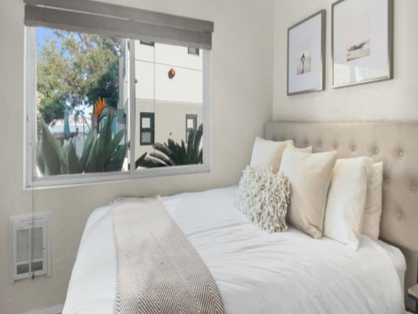 San Diego Two Bedroom Home Sleeps 5 Guests