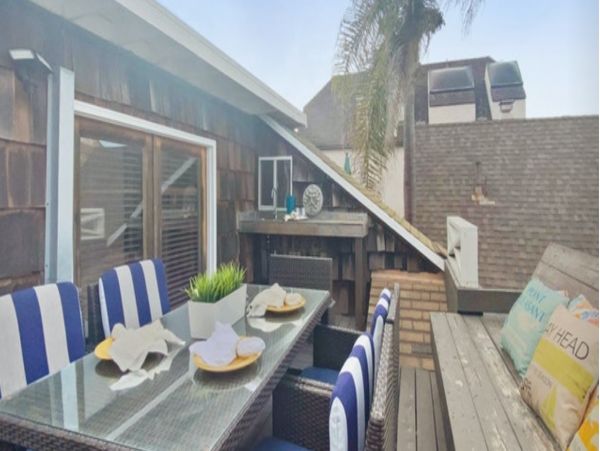 San Diego Two Bedroom Home Sleeps 5 Guests