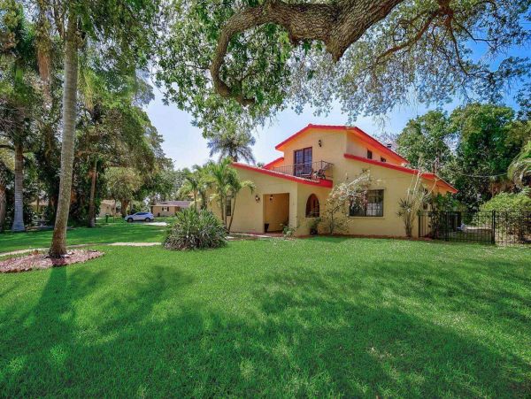 Anna Maria Island Holmes Beach Home 1011263