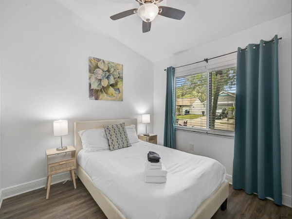 Stunning  Bradenton Vacation Pool Home Call Today