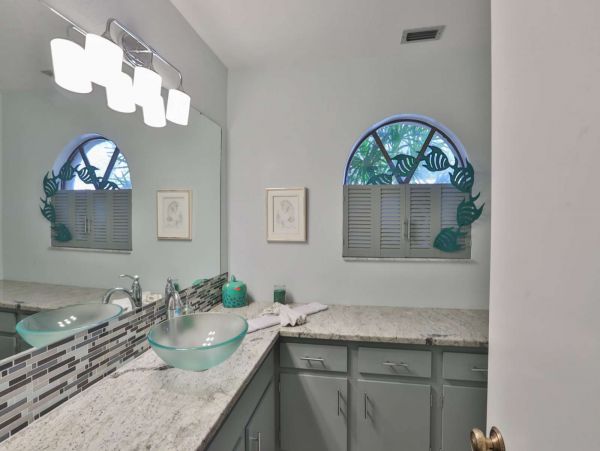 Anna Maria Island Holmes Beach Home 1011267