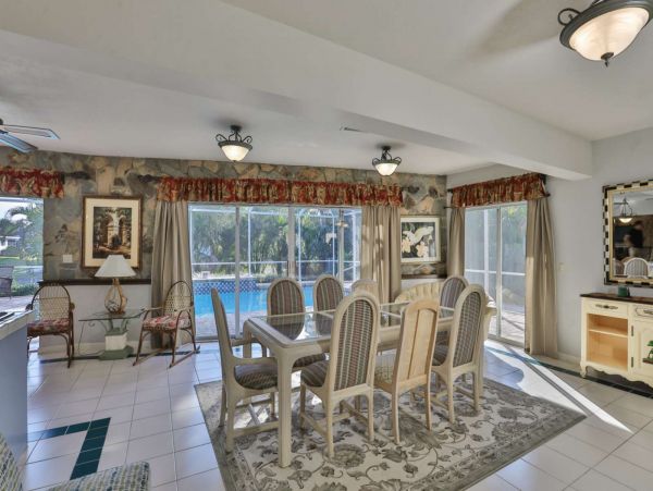 Anna Maria Island Holmes Beach Home 1011267