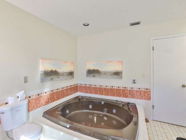 Anna Maria Island Holmes Beach Home 1011267