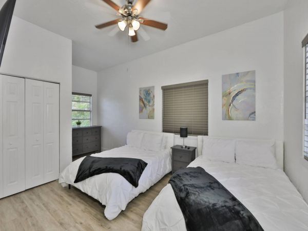 Anna Maria Island Holmes Beach Home 1011268
