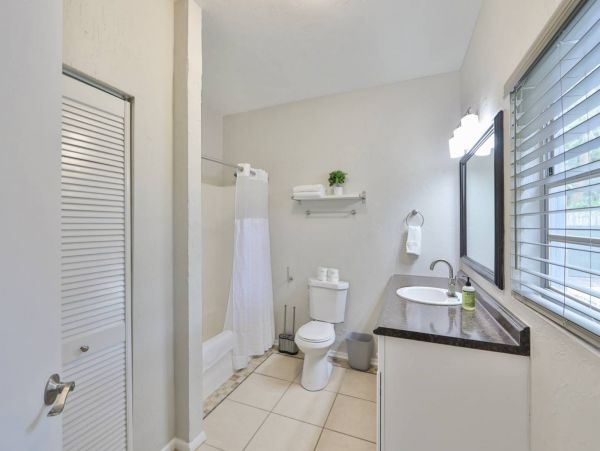 Anna Maria Island Holmes Beach Home 1011268