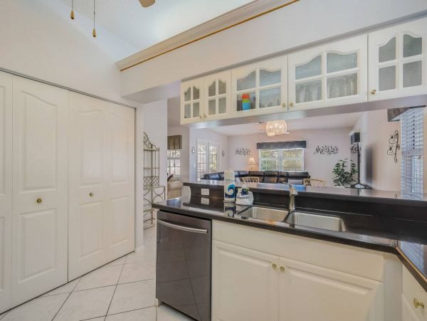 Anna Maria Island Holmes Beach Home 1011274