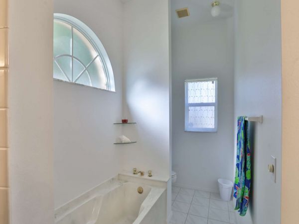 Anna Maria Island Holmes Beach Home 1011276