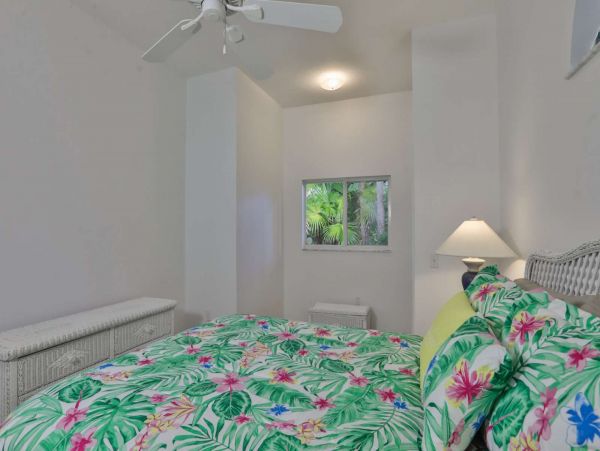 Anna Maria Island Holmes Beach Home 1011276