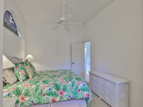Anna Maria Island Holmes Beach Home 1011276
