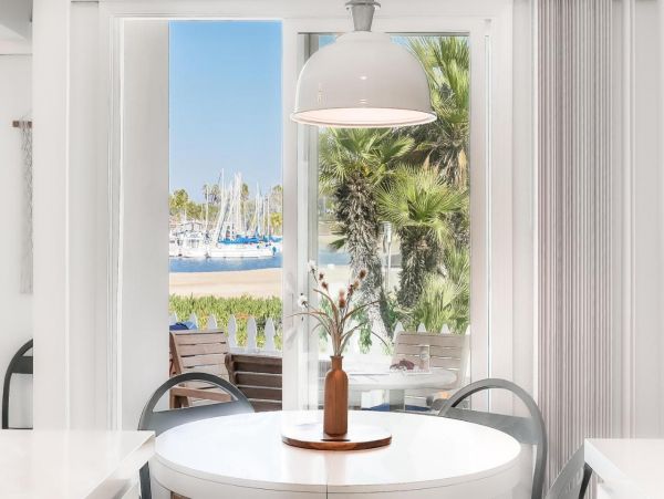 San Diego Two Bedroom Condo With Bay View Sleeps 5 Guests