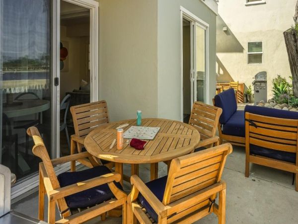 San Diego Two Bedroom Condo With Bay View Sleeps 5 Guests