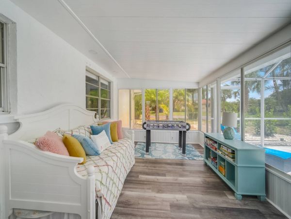 Anna Maria Island Holmes Beach Home 1011279