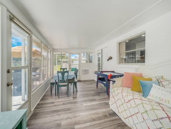 Anna Maria Island Holmes Beach Home 1011279