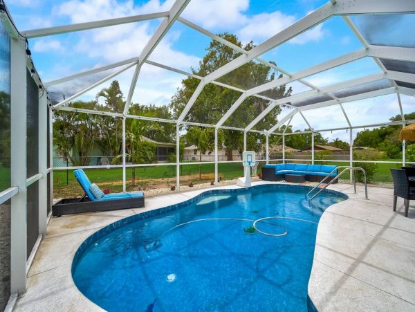 Anna Maria Island Holmes Beach Home 1011279